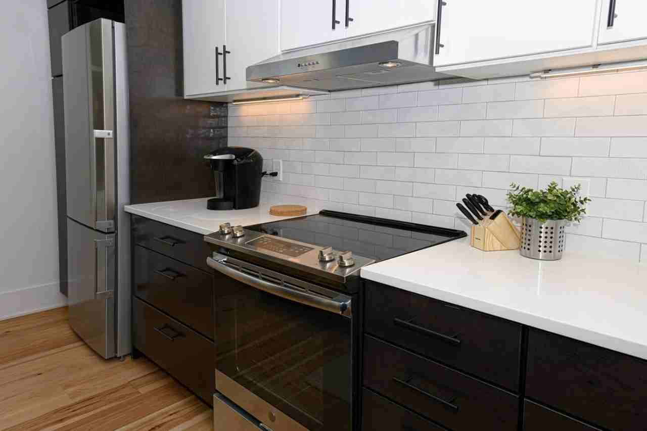 50 E Court St #1624840P - Photo 5 of 21