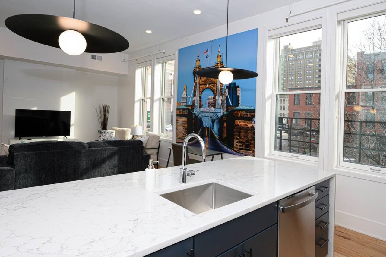 50 E Court St #1624840P - Photo 6 of 21