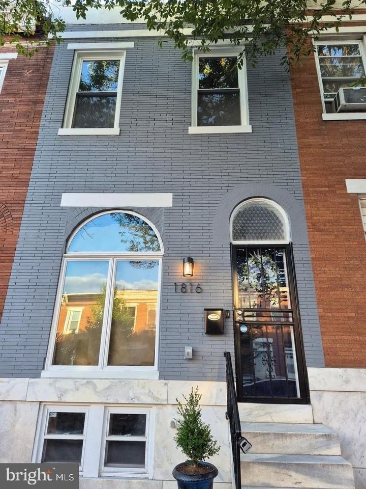 1816 N Washington St - Photo 2 of 50
