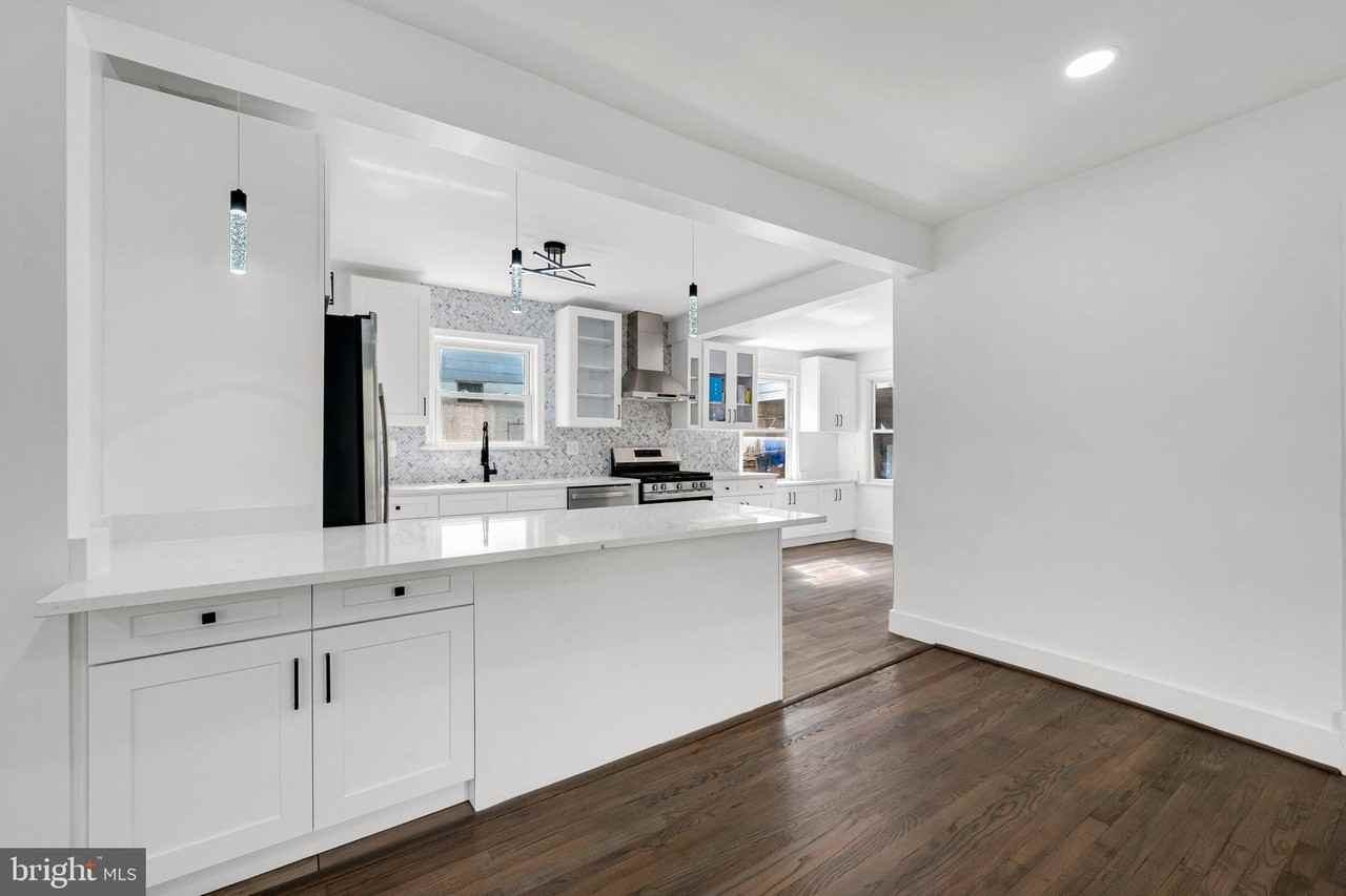710 Silver Spring Ave - Photo 4 of 45