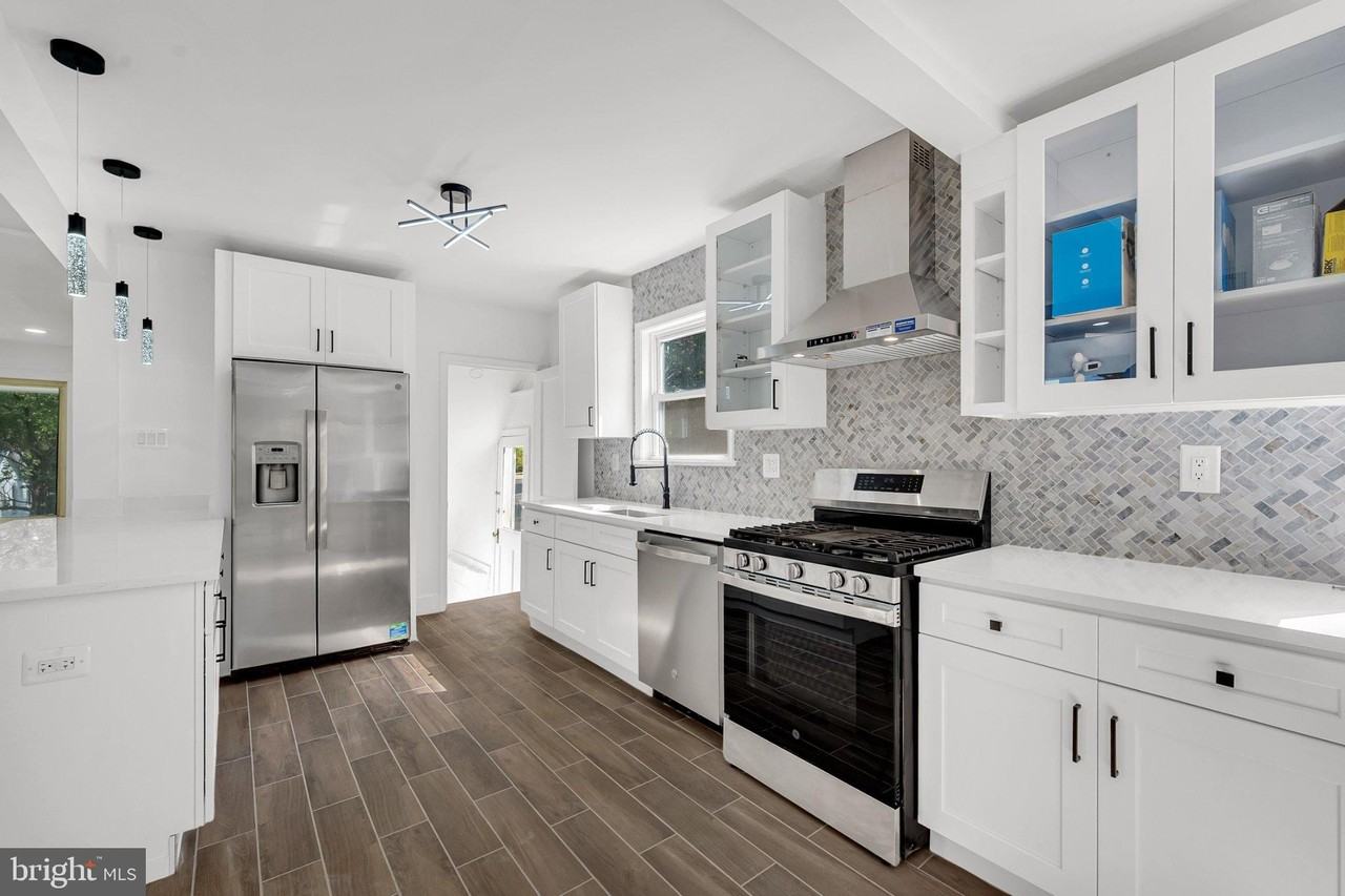 710 Silver Spring Ave - Photo 7 of 45