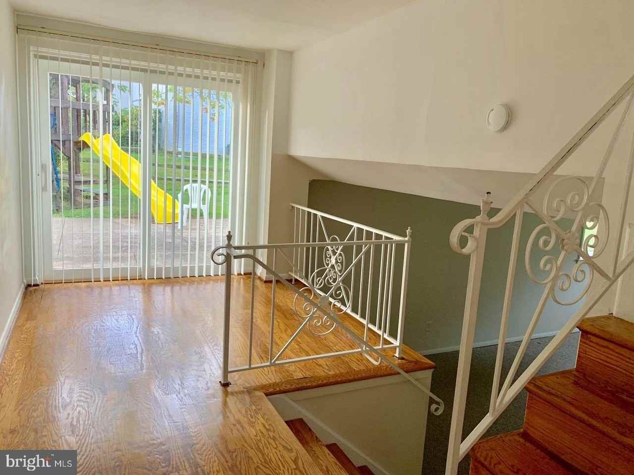 6414 Wilson Ln - Photo 2 of 32
