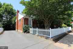 5028 River Rd - Photo 1 of 1