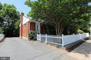 featured image of 5028 River Rd