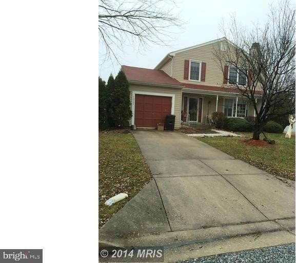 10701 Meynell Ct - Photo 2 of 11