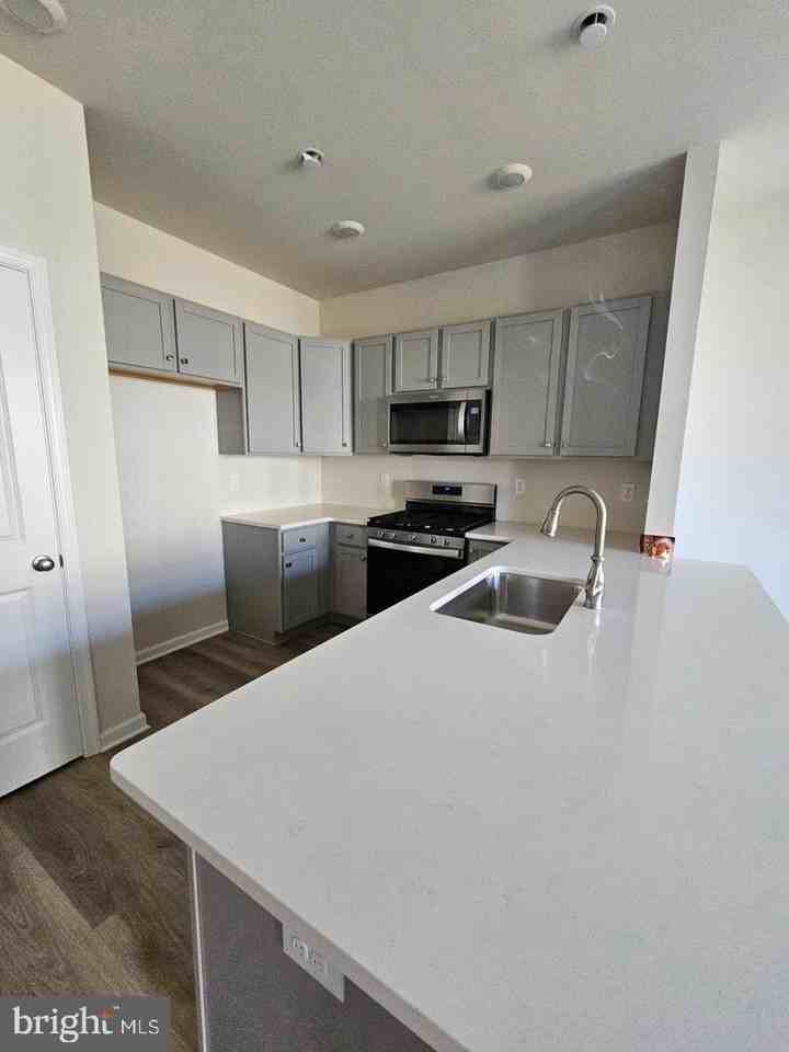 40 Elliot Ln - Photo 6 of 27