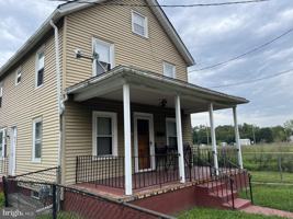 featured image of 207 S Main St