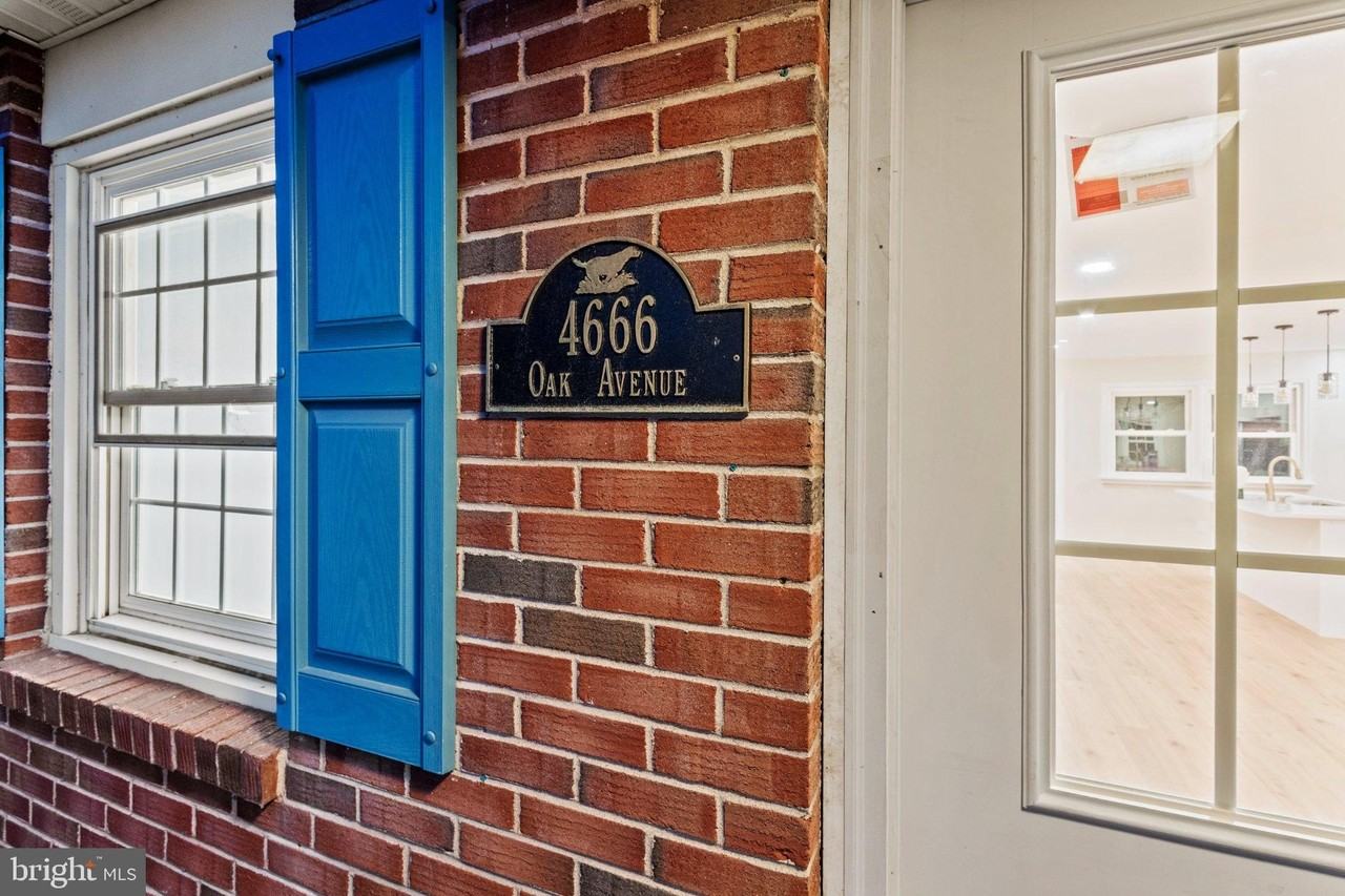 4666 Oak Ave - Photo 2 of 20