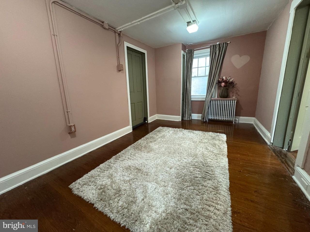 135 N Main St #B - Photo 5 of 42