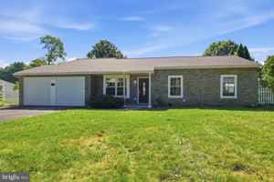 featured image of 1997 Brook Ln