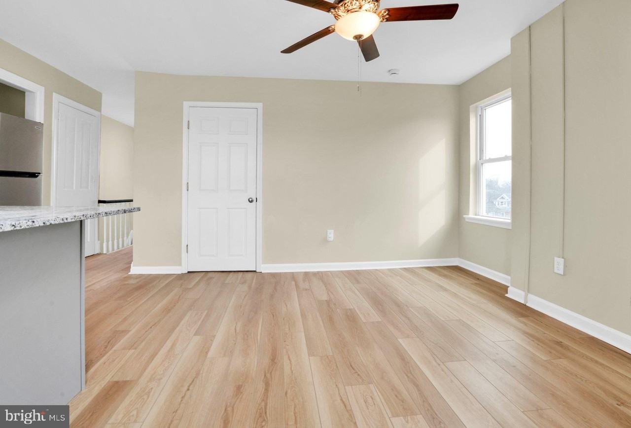 413 Gay St #4 - Photo 3 of 13