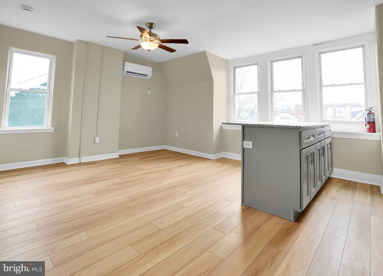 413 Gay St #4 - Photo 4 of 13