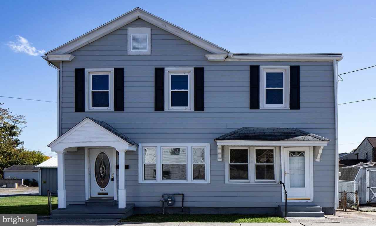 340 S Wood St - Photo 3 of 34