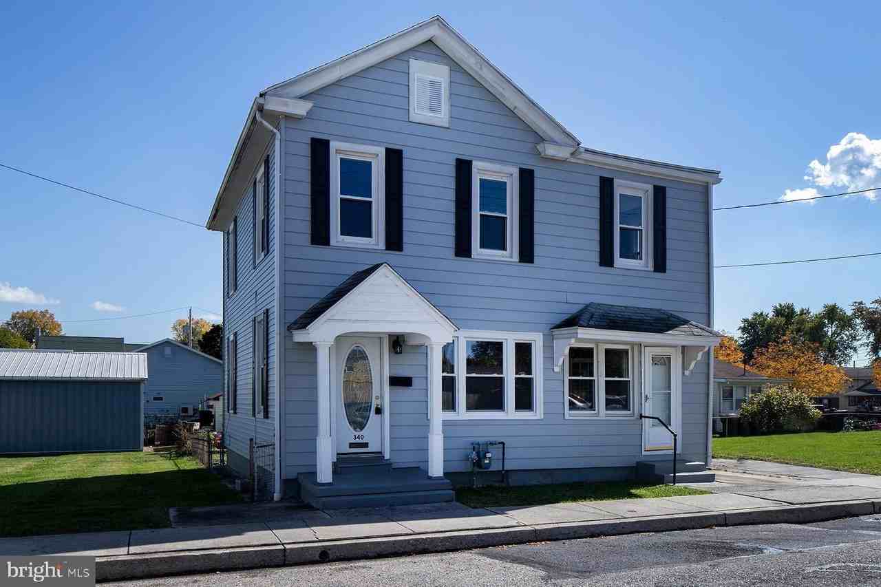 340 S Wood St - Photo 4 of 34