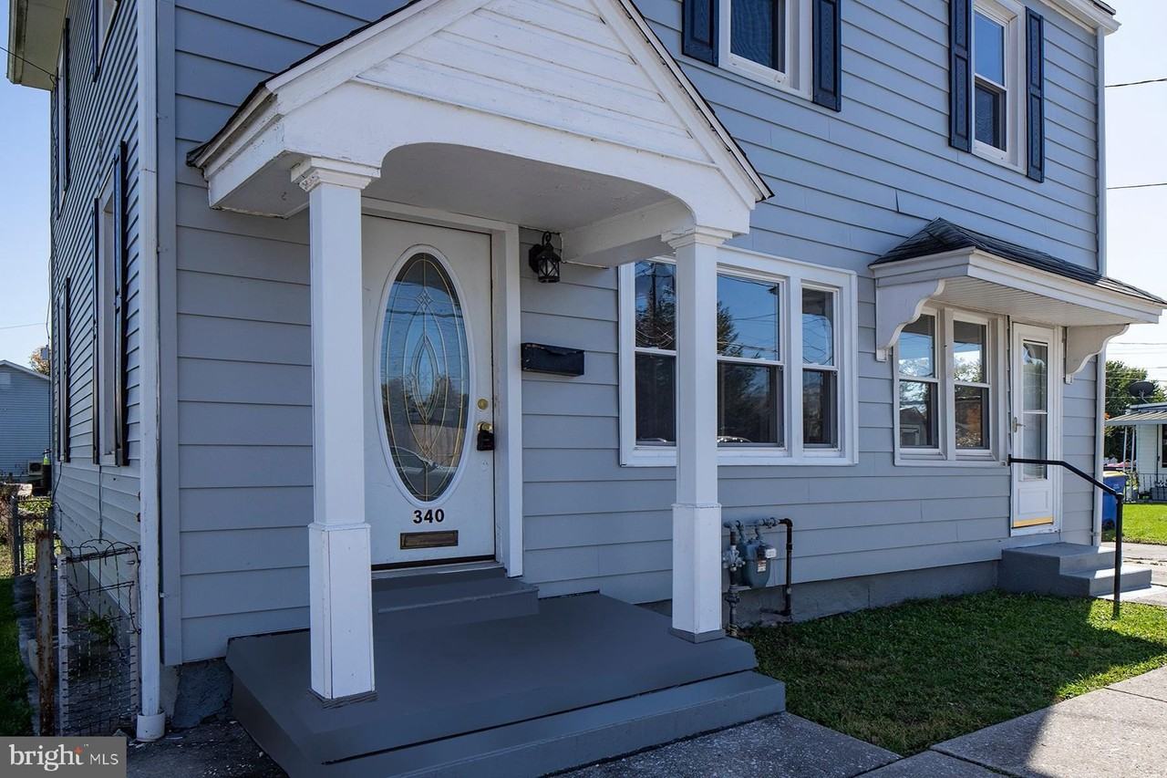 340 S Wood St - Photo 5 of 34