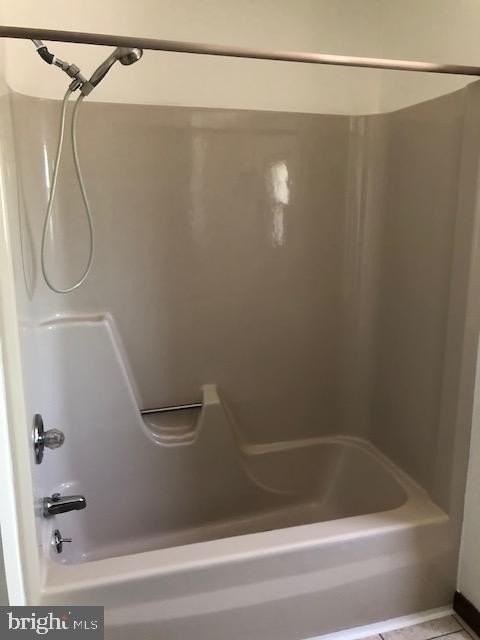 5815 Linglestown Rd - Photo 5 of 15