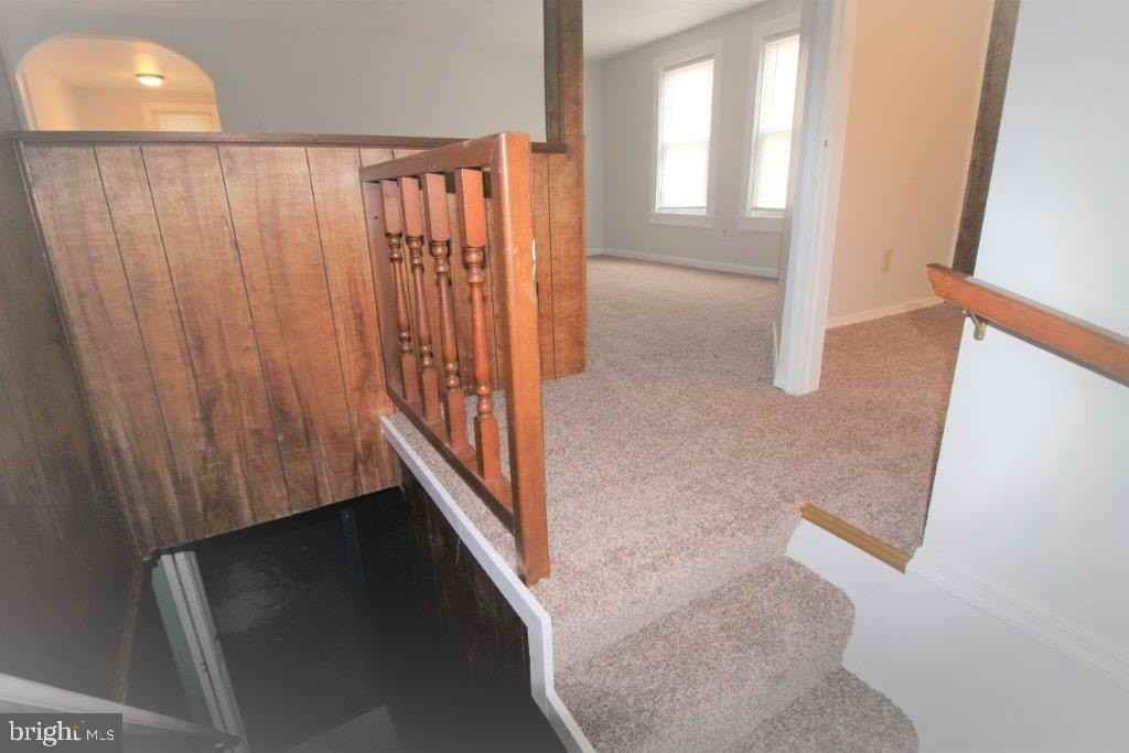 375 Mount Pleasant Rd - Photo 5 of 11