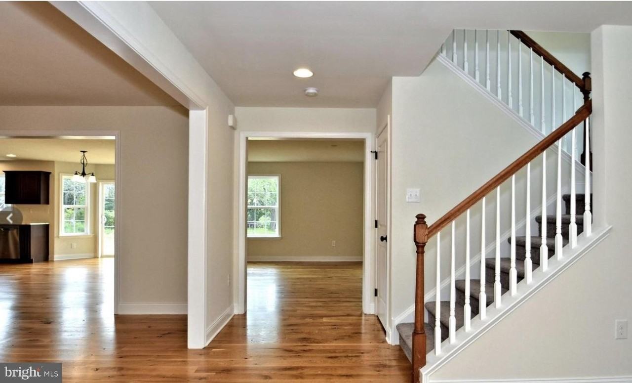 3948 Parestis Rd - Photo 4 of 14