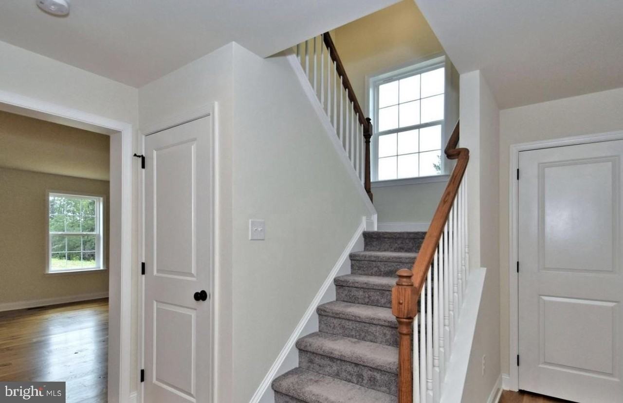 3948 Parestis Rd - Photo 5 of 14