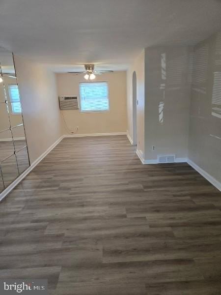 6826 Regent St - Photo 2 of 14