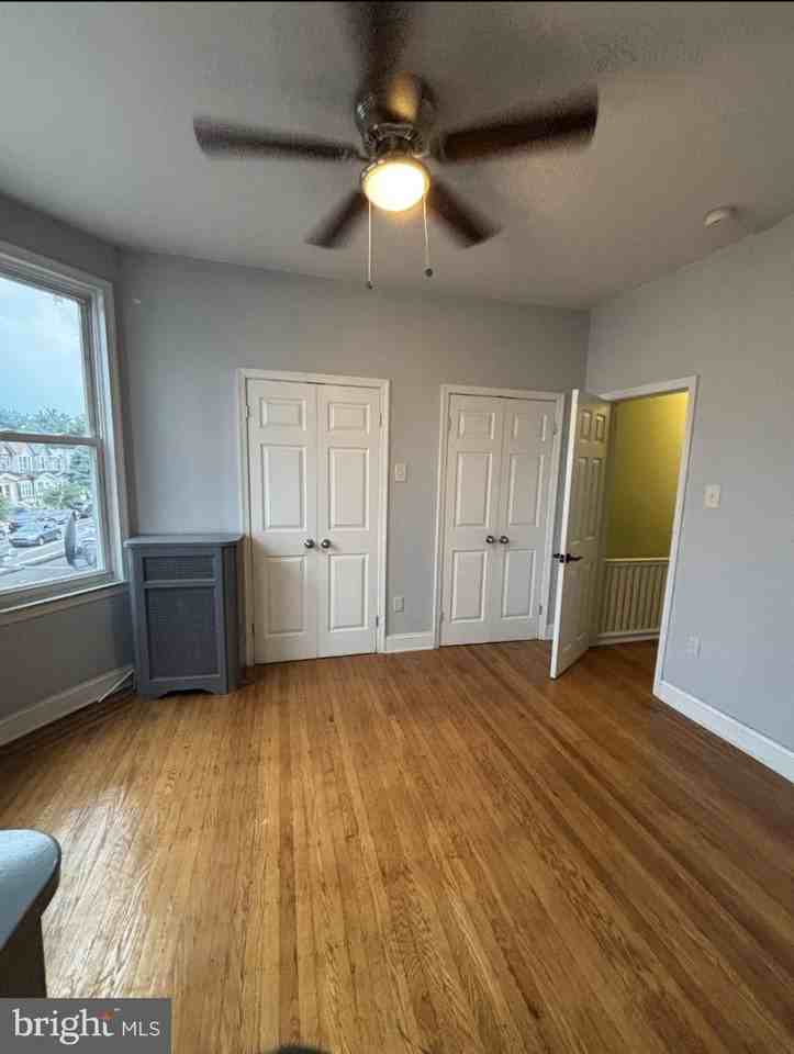 6205 Spruce St - Photo 6 of 17