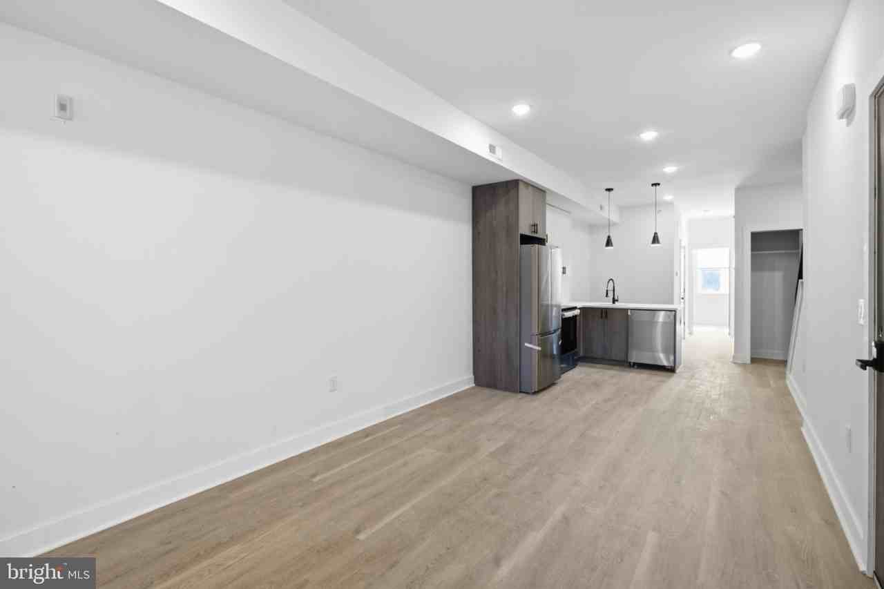 2330 N 16th St #3 - Photo 2 of 17