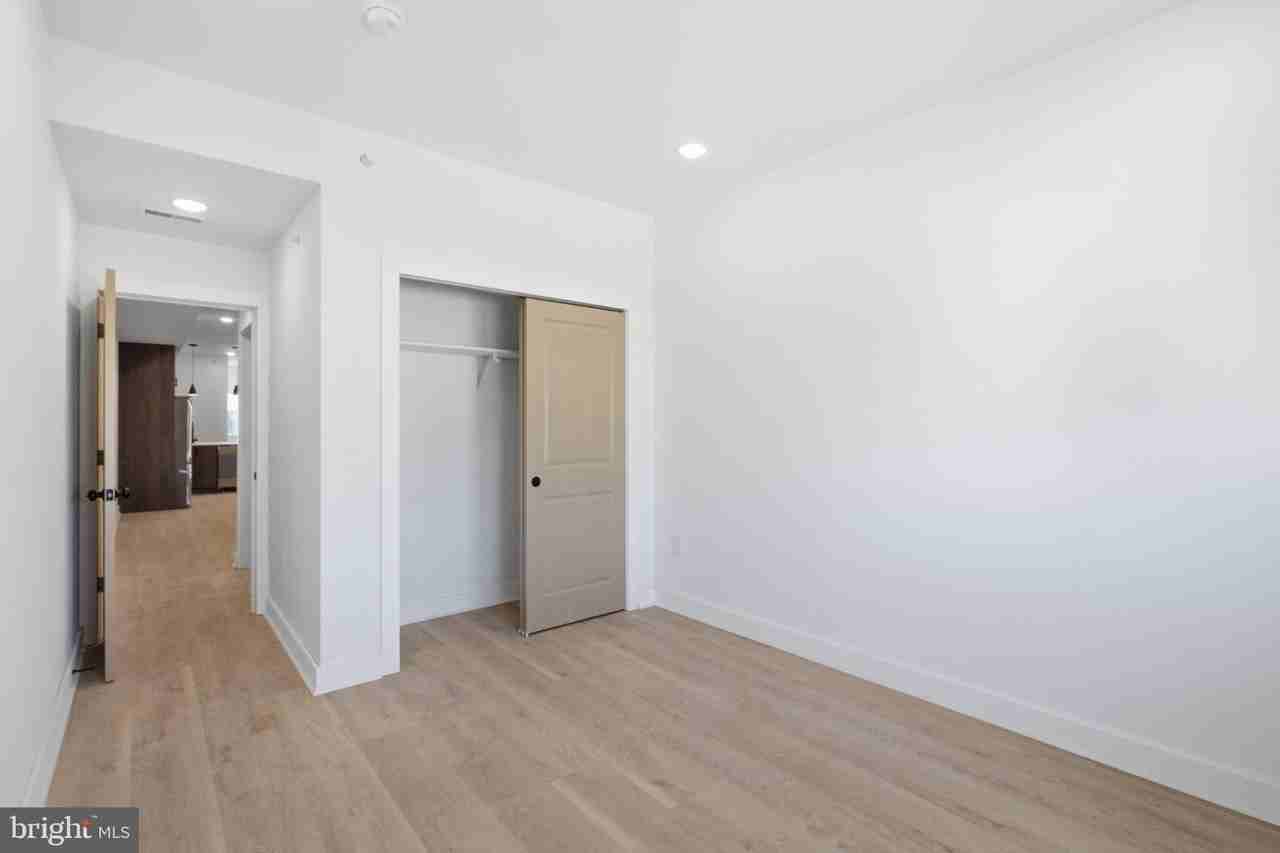 2330 N 16th St #3 - Photo 5 of 17