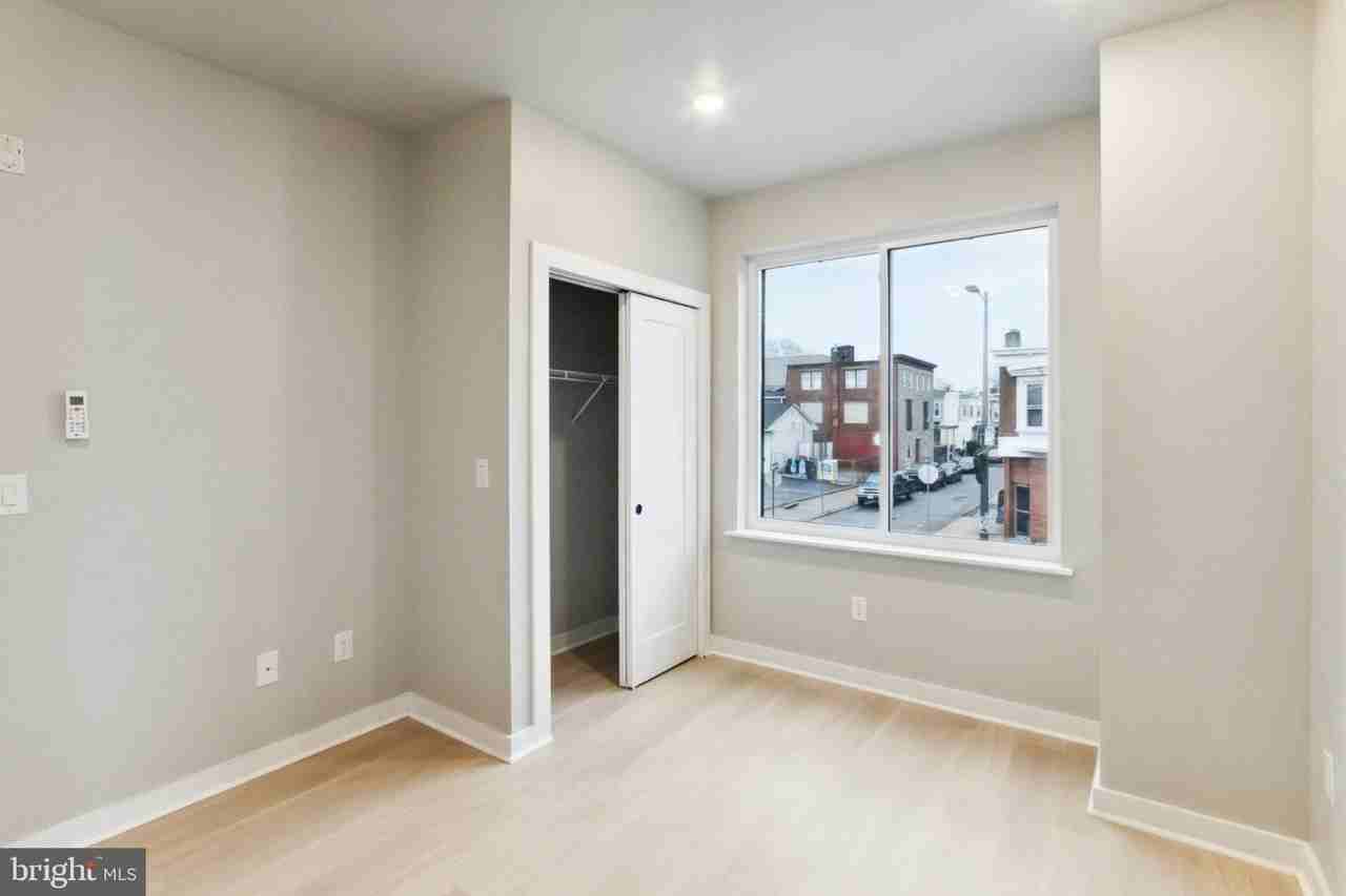 316 S 52nd St #5 - Photo 4 of 10