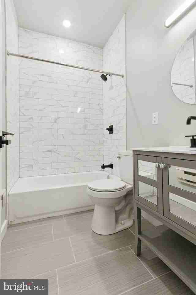 316 S 52nd St #5 - Photo 6 of 10