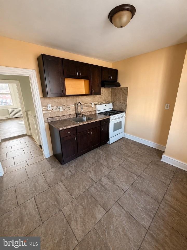 5149 N Camac St - Photo 7 of 7