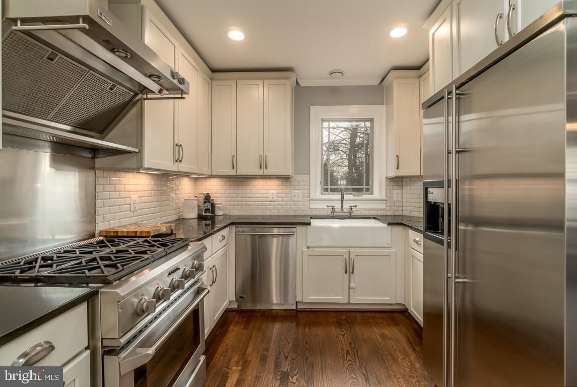 3017 King St - Photo 7 of 27