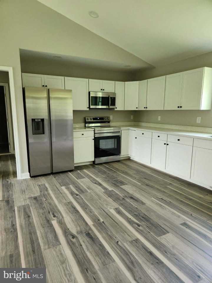 11501 Homeland Rd - Photo 3 of 28