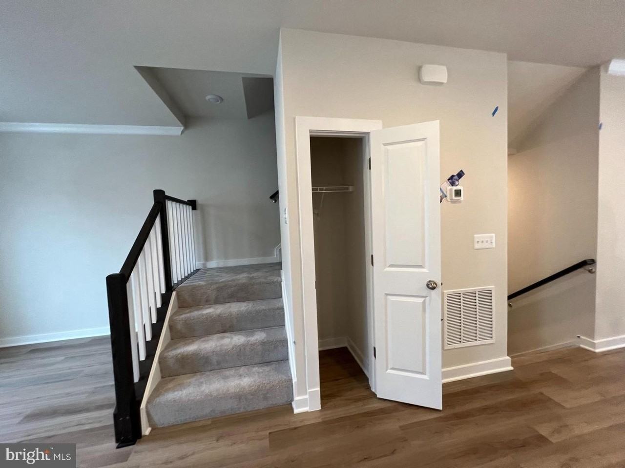 217 Willis St - Photo 7 of 22