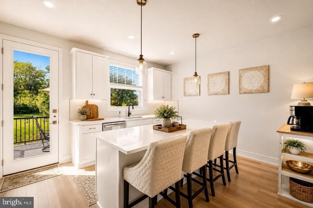 3582 Stephensons Hill Ln - Photo 2 of 50
