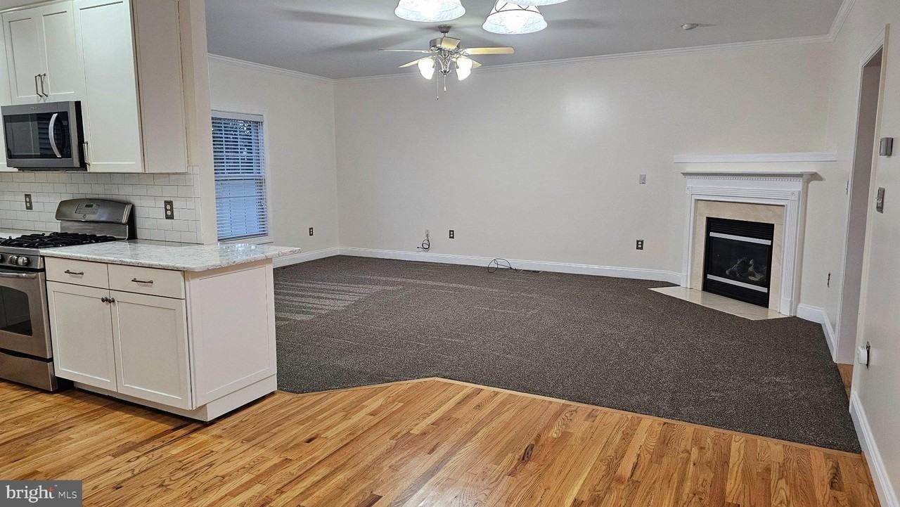 202 Cool Spring Dr - Photo 5 of 34