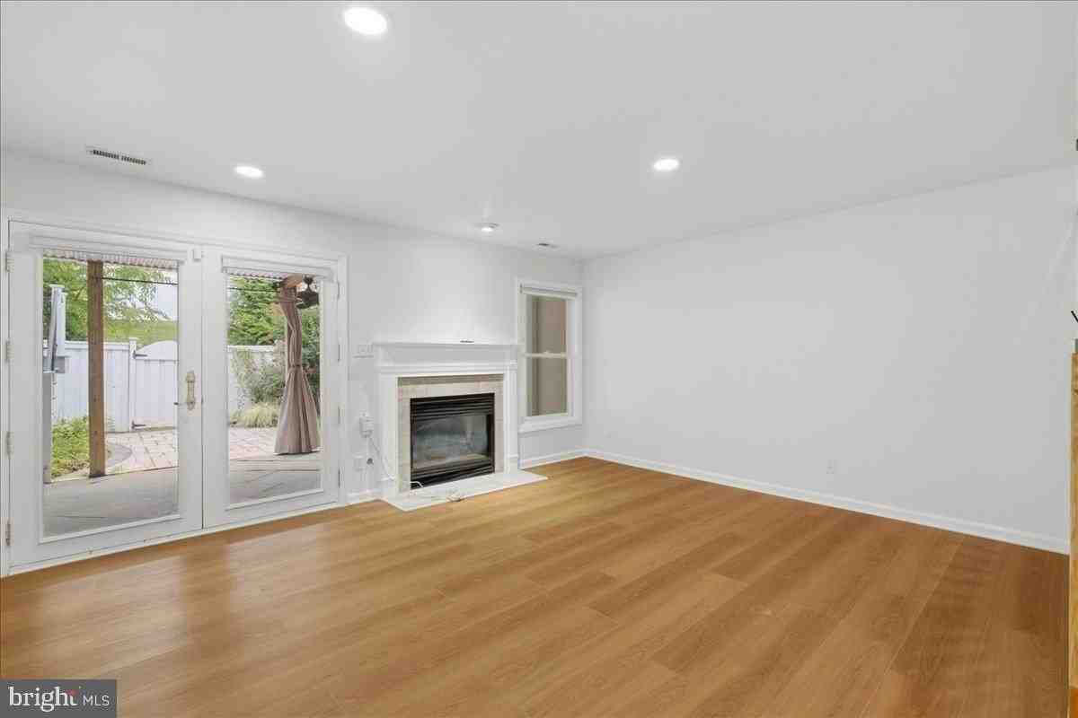 4018 Dogberry Ln - Photo 2 of 26