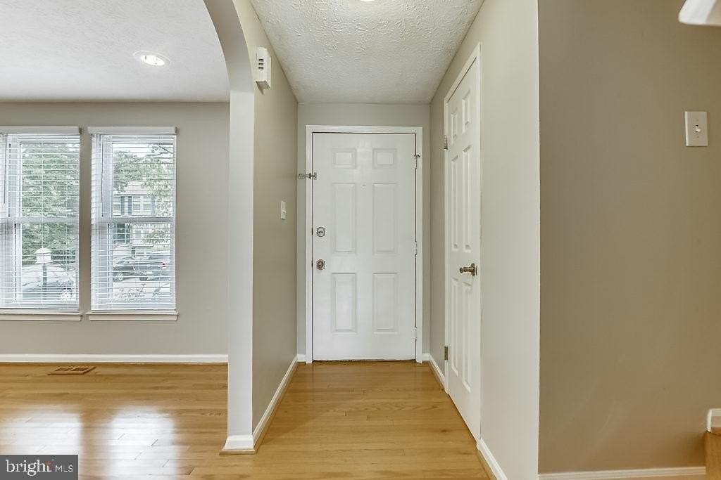 14623 Stone Crossing Ct - Photo 3 of 43