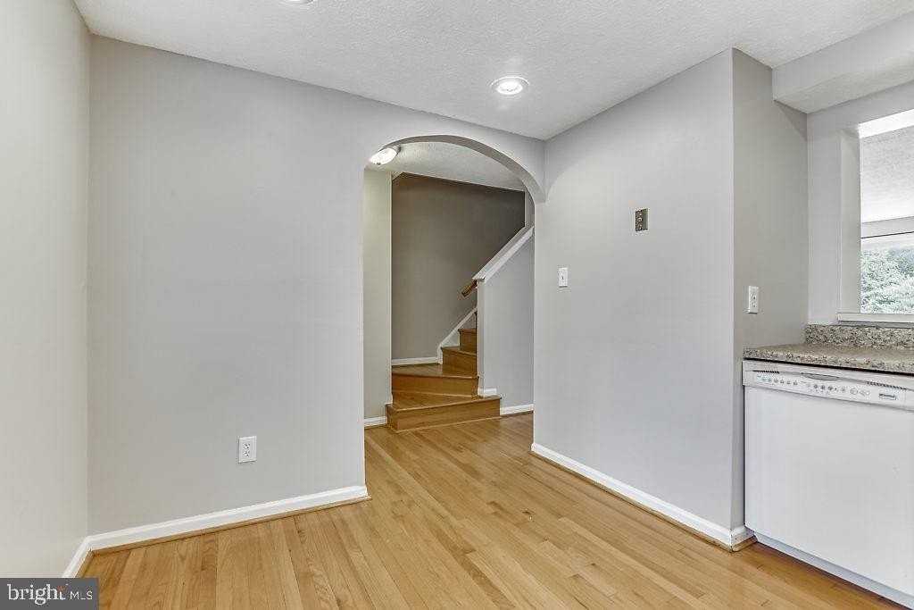 14623 Stone Crossing Ct - Photo 6 of 43