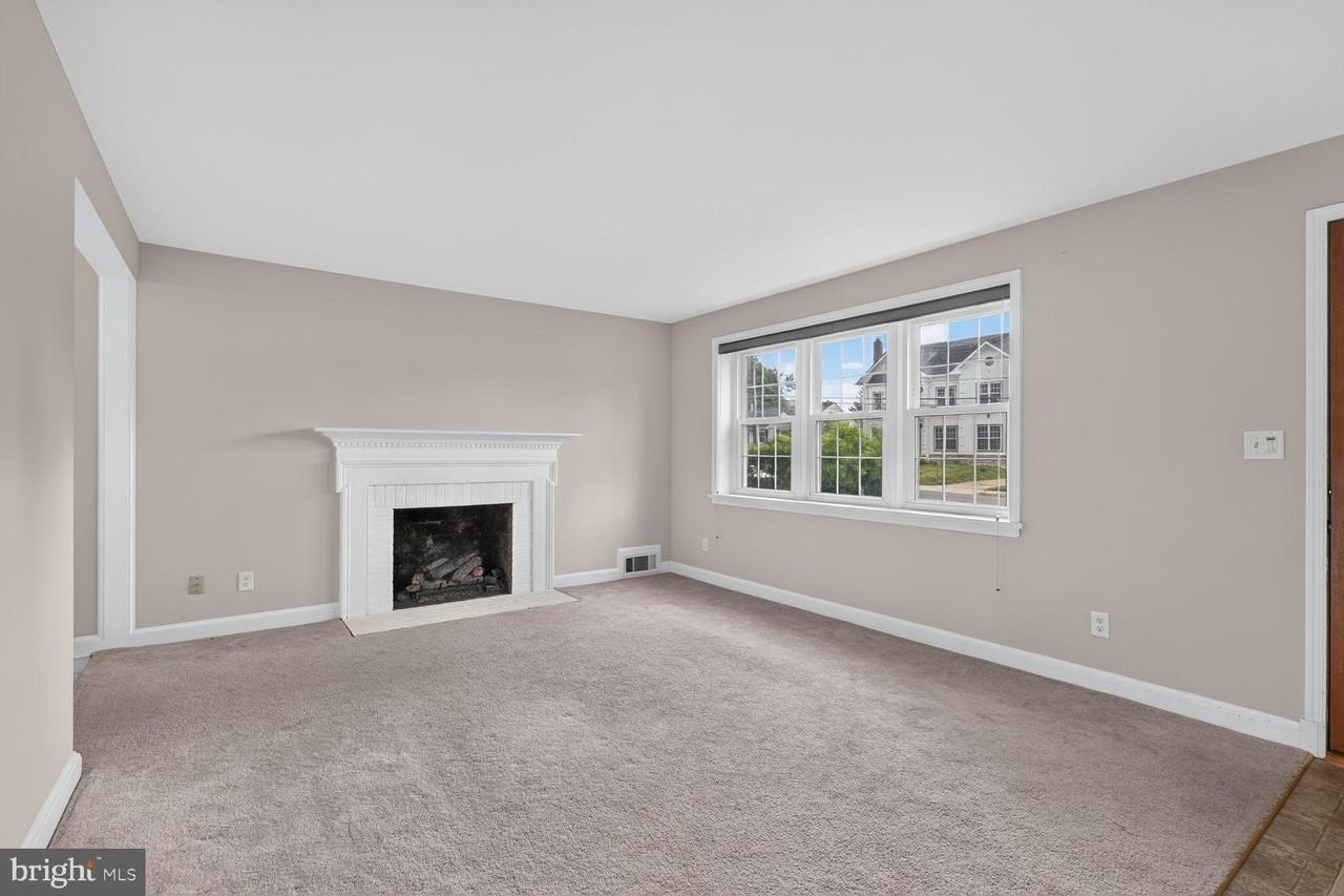 6015 Backlick Rd - Photo 2 of 15