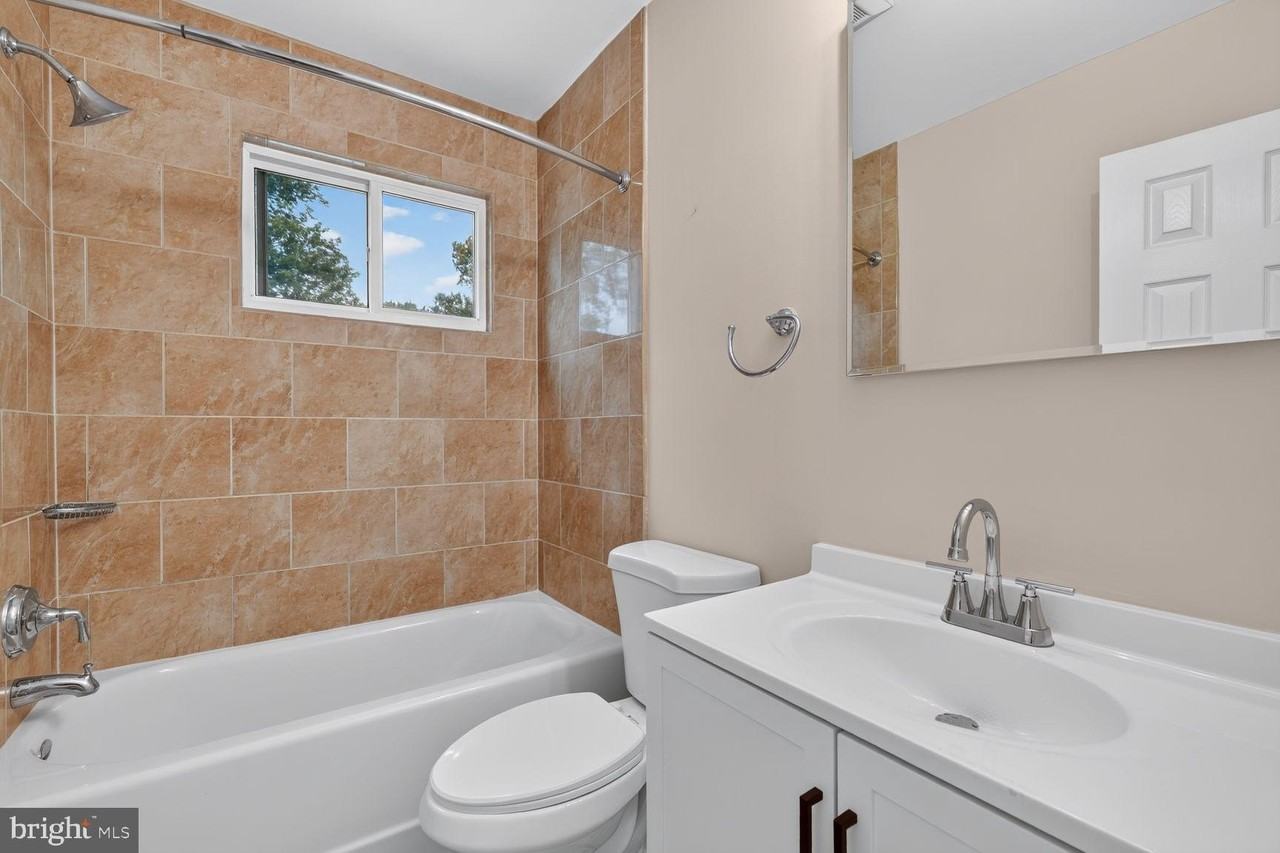 6015 Backlick Rd - Photo 6 of 15