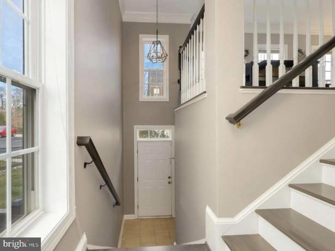 8441 Kirby Lionsdale Dr - Photo 3 of 26