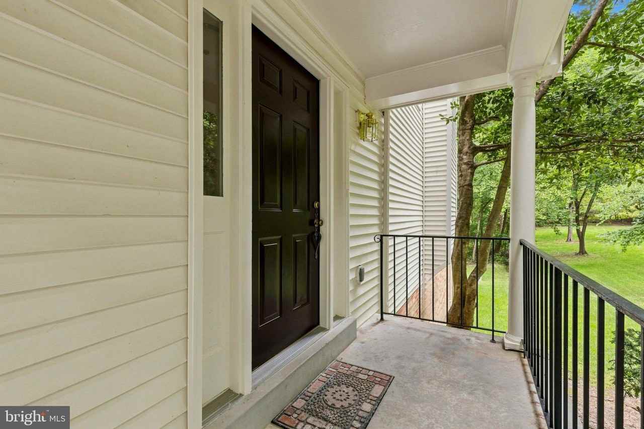 7937 Valleyfield Dr - Photo 2 of 37