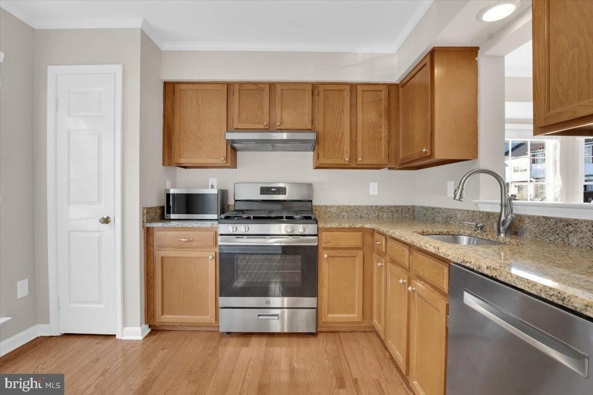 908 Smartts Ln Ne - Photo 5 of 36