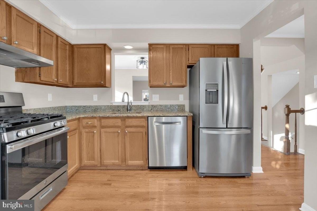 908 Smartts Ln Ne - Photo 6 of 36