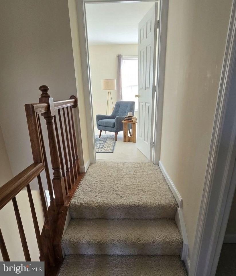 21234 Millwood Sq - Photo 3 of 11