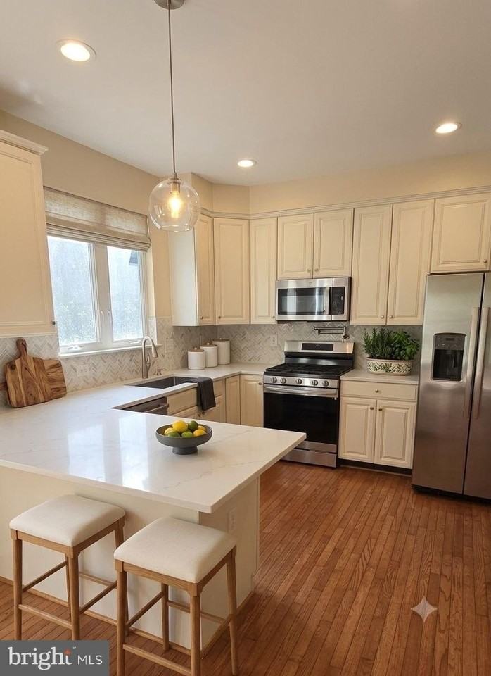 21234 Millwood Sq - Photo 7 of 11