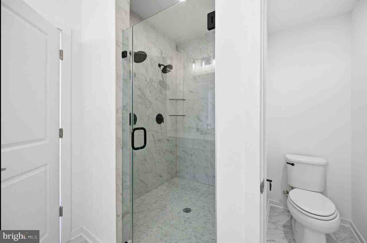 19714 Misty Moss Sq - Photo 4 of 27