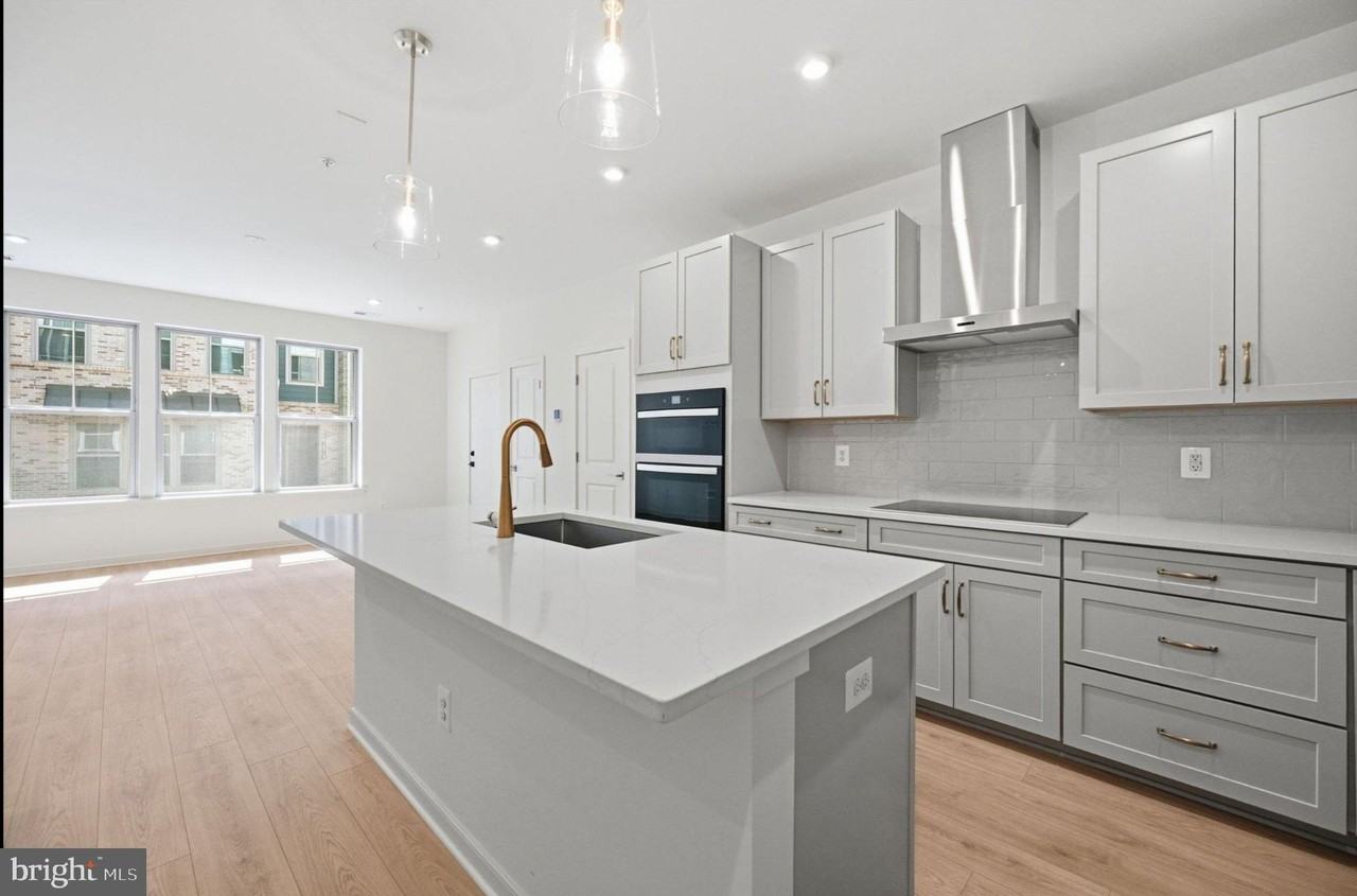 19714 Misty Moss Sq - Photo 6 of 27