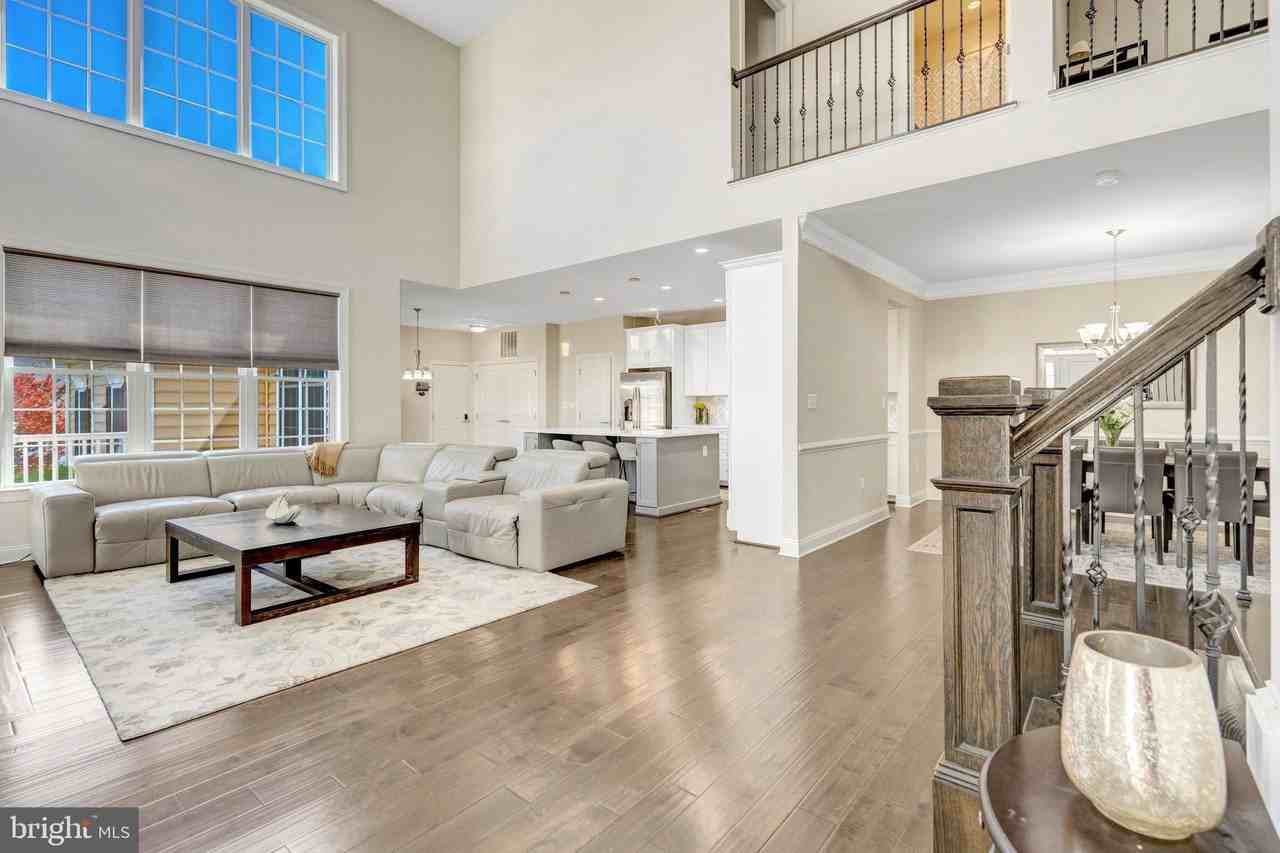 23311 Silcott Woods Ter - Photo 2 of 50