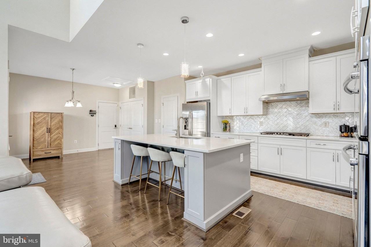 23311 Silcott Woods Ter - Photo 7 of 50